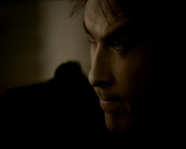 VampireDiariesWorld_dot_org-1x03FridayNightBites1357.jpg