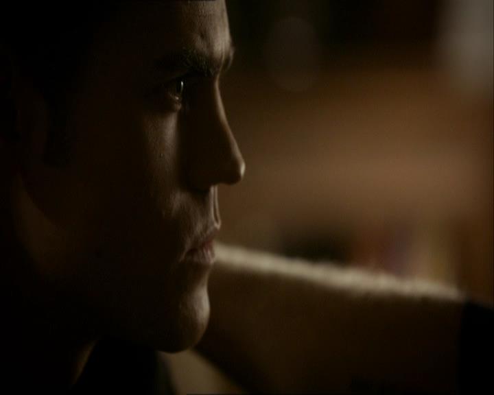 VampireDiariesWorld_dot_org-1x03FridayNightBites1358.jpg