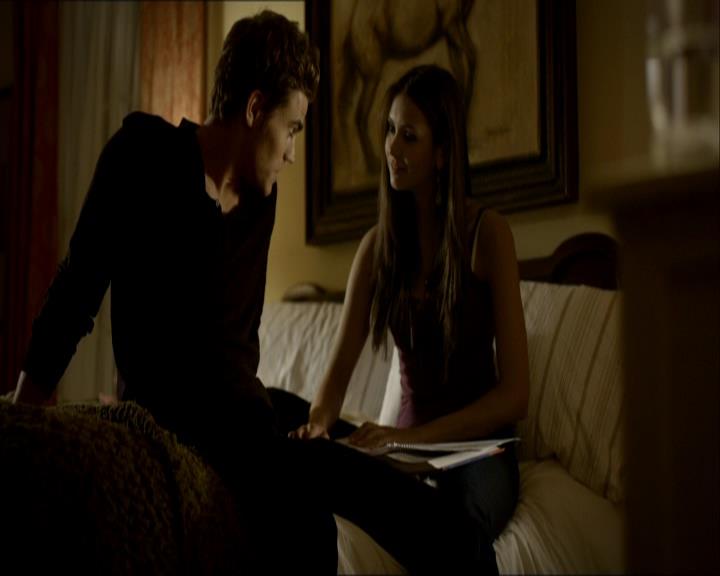 VampireDiariesWorld_dot_org-1x03FridayNightBites1365.jpg