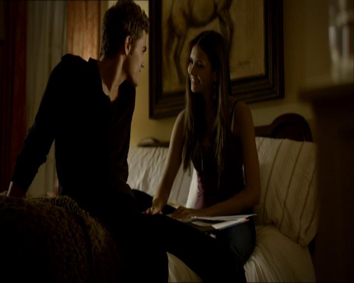 VampireDiariesWorld_dot_org-1x03FridayNightBites1366.jpg