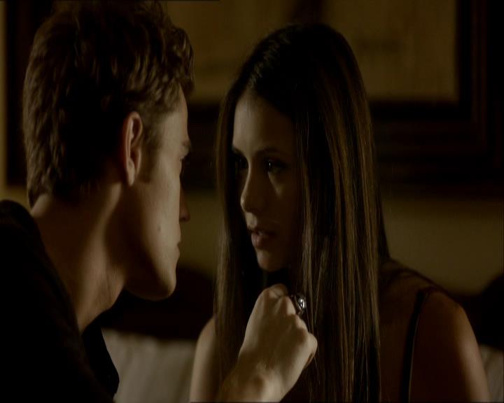 VampireDiariesWorld_dot_org-1x03FridayNightBites1372.jpg