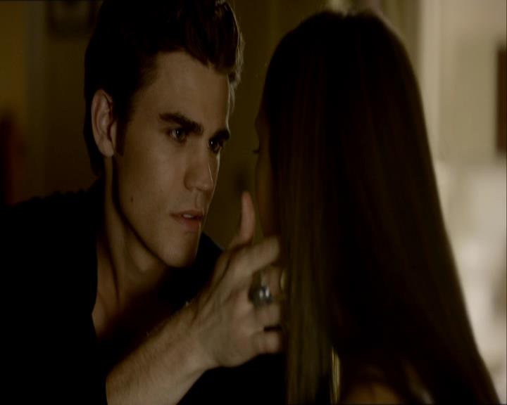 VampireDiariesWorld_dot_org-1x03FridayNightBites1373.jpg