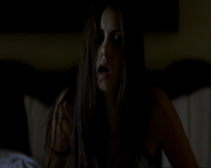 VampireDiariesWorld_dot_org-1x03FridayNightBites1407.jpg