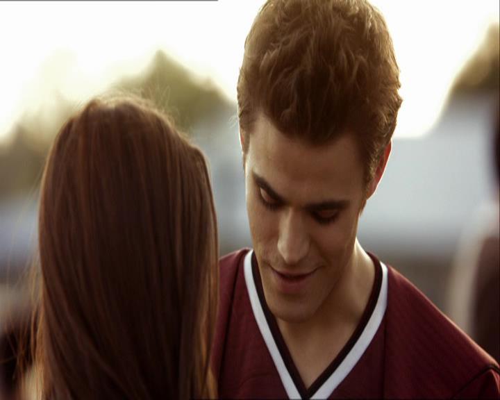 VampireDiariesWorld_dot_org-1x03FridayNightBites1563.jpg