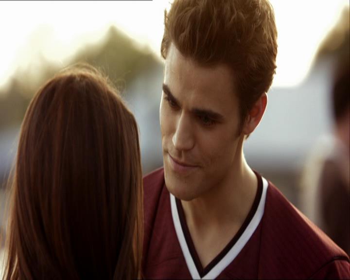 VampireDiariesWorld_dot_org-1x03FridayNightBites1567.jpg