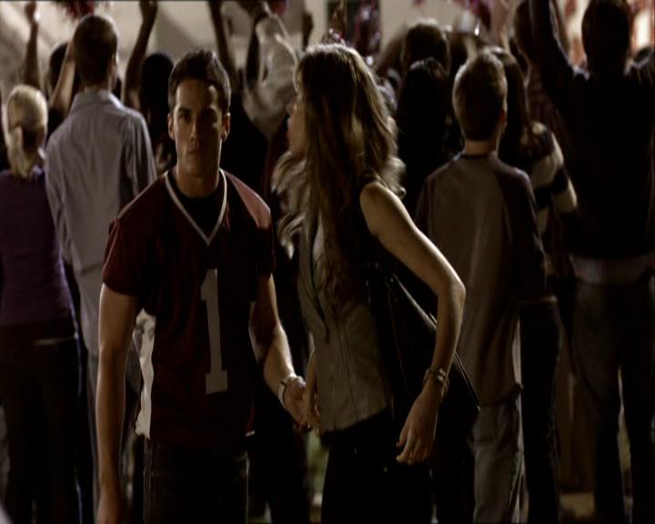 VampireDiariesWorld_dot_org-1x03FridayNightBites1664.jpg