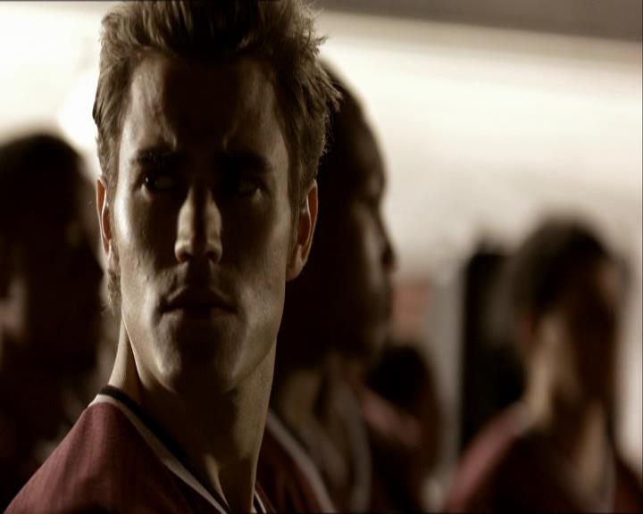 VampireDiariesWorld_dot_org-1x03FridayNightBites1672.jpg