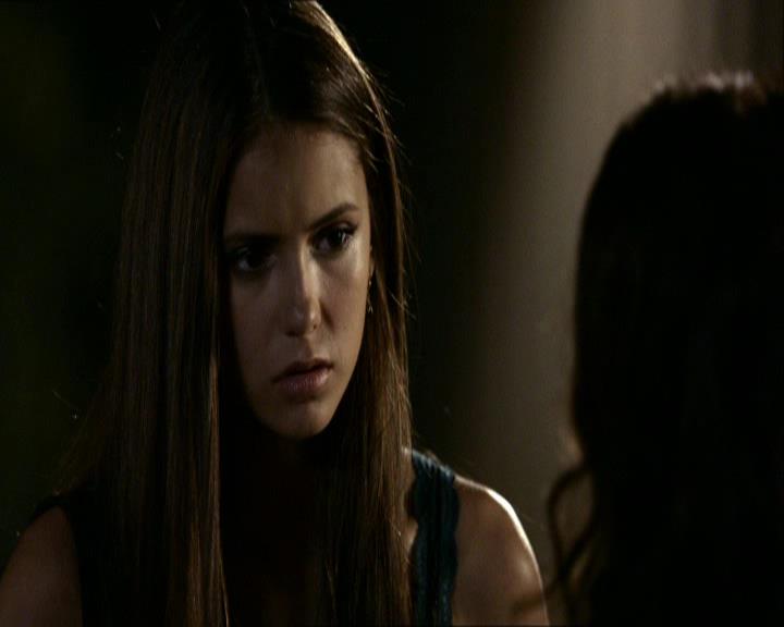 VampireDiariesWorld_dot_org-1x03FridayNightBites1790.jpg