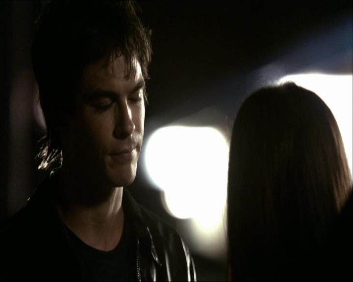 VampireDiariesWorld_dot_org-1x03FridayNightBites1822.jpg