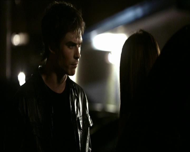 VampireDiariesWorld_dot_org-1x03FridayNightBites1833.jpg