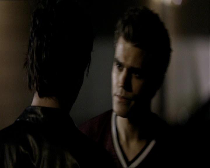 VampireDiariesWorld_dot_org-1x03FridayNightBites1953.jpg