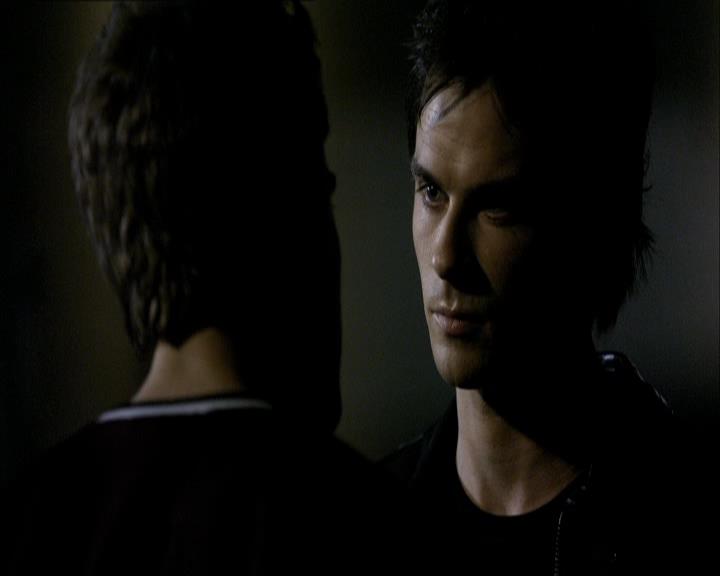 VampireDiariesWorld_dot_org-1x03FridayNightBites1999.jpg