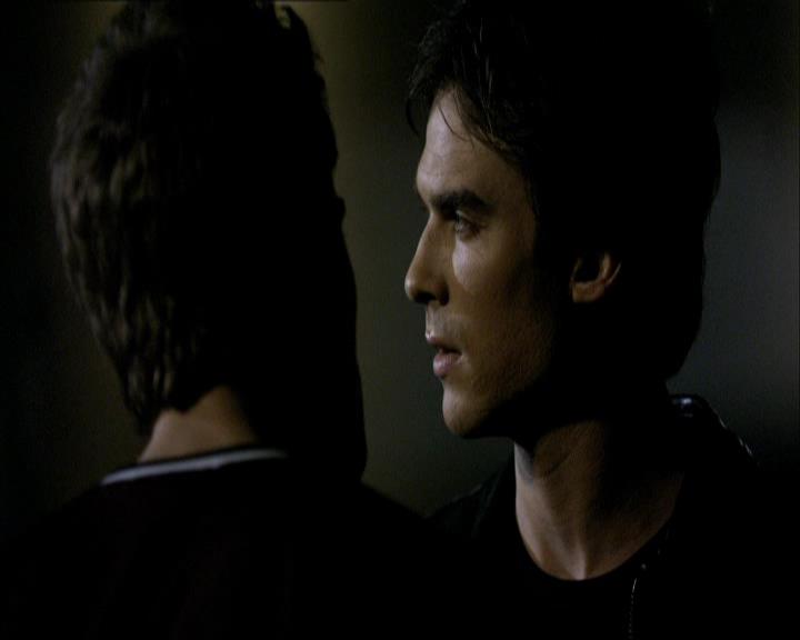 VampireDiariesWorld_dot_org-1x03FridayNightBites2007.jpg