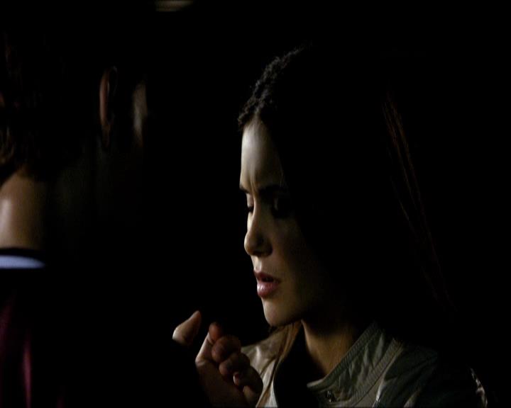 VampireDiariesWorld_dot_org-1x03FridayNightBites2184.jpg