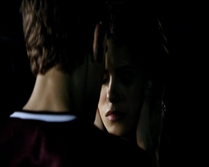 VampireDiariesWorld_dot_org-1x03FridayNightBites2194.jpg