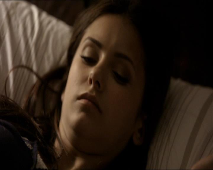 VampireDiariesWorld_dot_org-1x03FridayNightBites2254.jpg