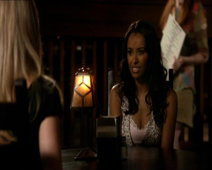 VampireDiariesWorld_dot_org-104FamilyTies0478.jpg