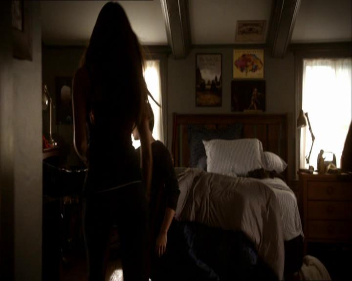 VampireDiariesWorld_dot_org-104FamilyTies0871.jpg