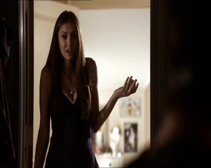 VampireDiariesWorld_dot_org-104FamilyTies0923.jpg