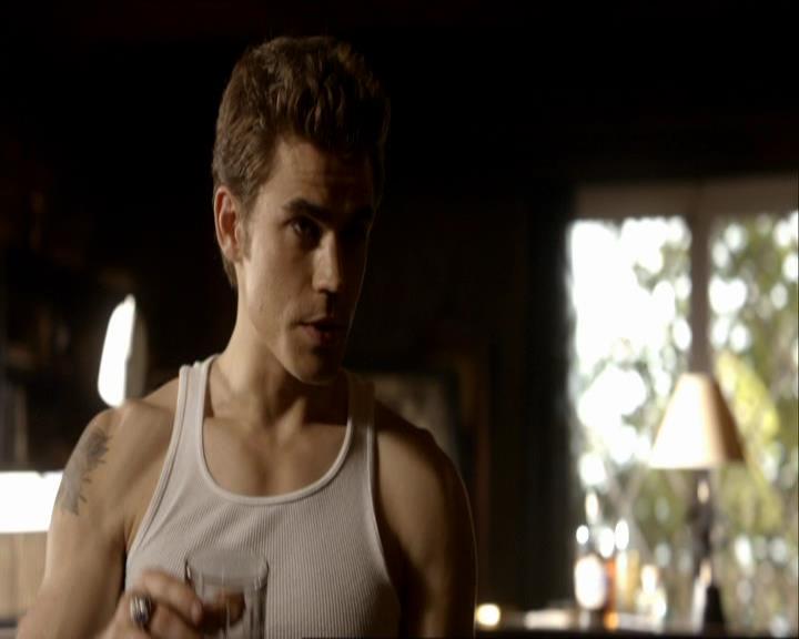 VampireDiariesWorld_dot_org-104FamilyTies0940.jpg