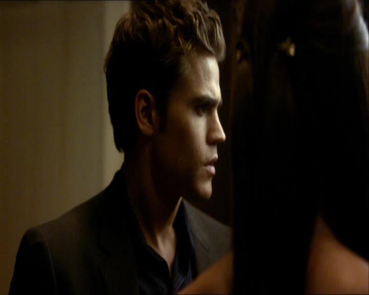 VampireDiariesWorld_dot_org-104FamilyTies1241.jpg