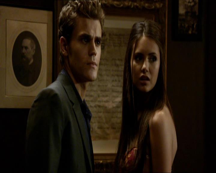 VampireDiariesWorld_dot_org-104FamilyTies1249.jpg