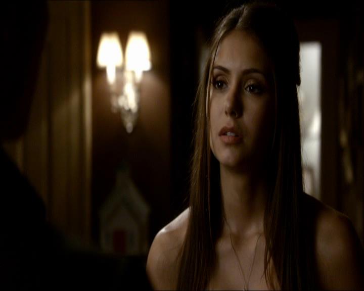 VampireDiariesWorld_dot_org-104FamilyTies1319.jpg