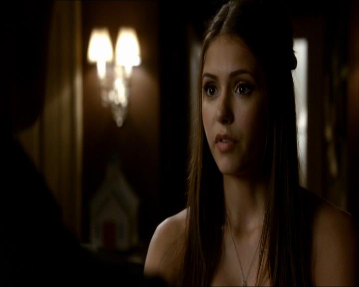 VampireDiariesWorld_dot_org-104FamilyTies1357.jpg