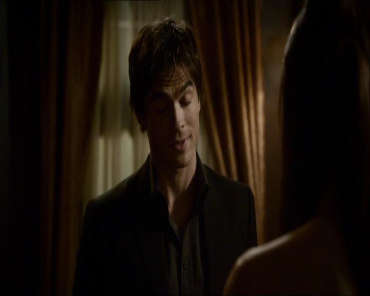 VampireDiariesWorld_dot_org-104FamilyTies1361.jpg