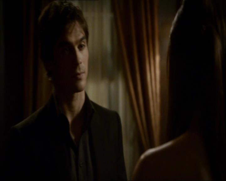 VampireDiariesWorld_dot_org-104FamilyTies1362.jpg