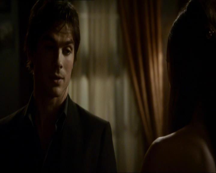 VampireDiariesWorld_dot_org-104FamilyTies1363.jpg