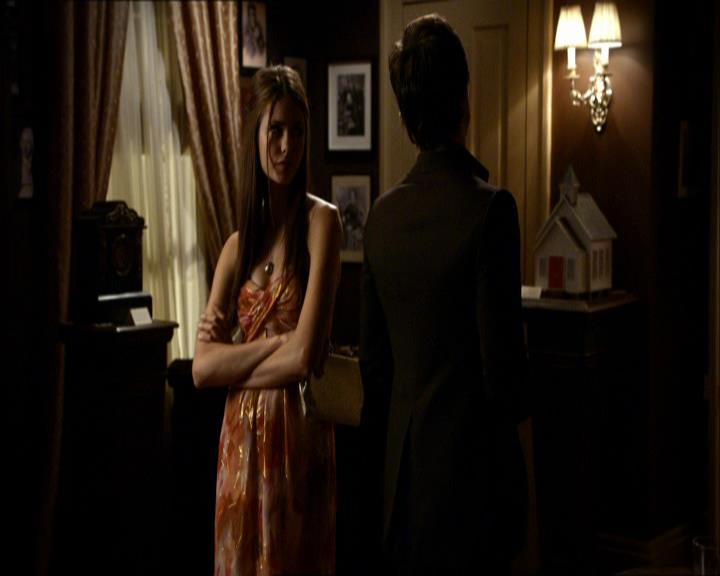 VampireDiariesWorld_dot_org-104FamilyTies1365.jpg