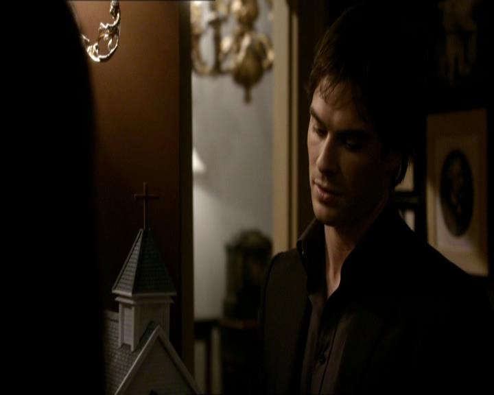 VampireDiariesWorld_dot_org-104FamilyTies1376.jpg