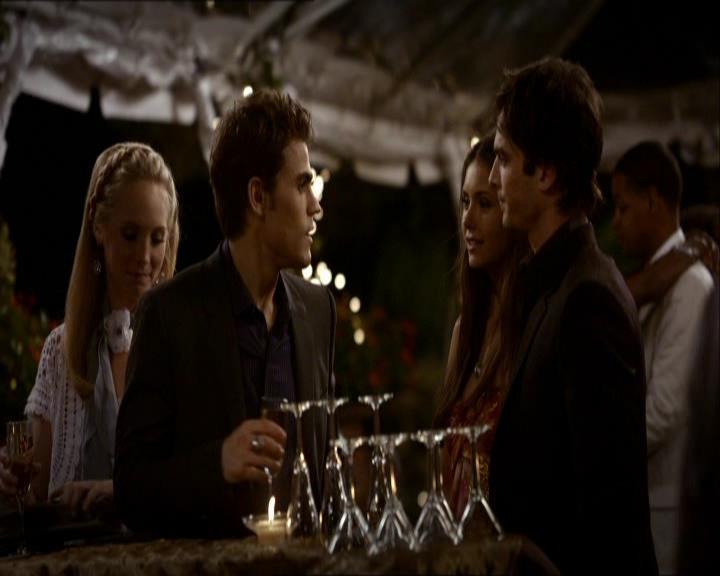 VampireDiariesWorld_dot_org-104FamilyTies1520.jpg