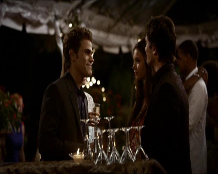 VampireDiariesWorld_dot_org-104FamilyTies1522.jpg