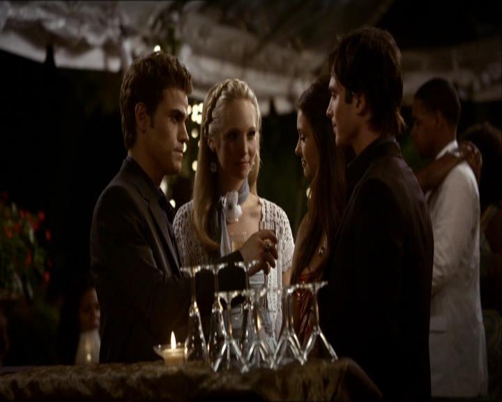 VampireDiariesWorld_dot_org-104FamilyTies1524.jpg