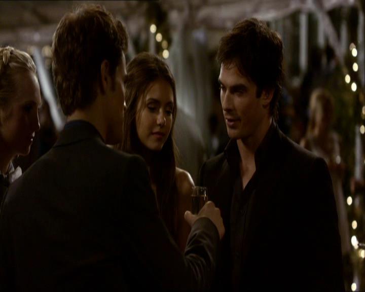 VampireDiariesWorld_dot_org-104FamilyTies1526.jpg