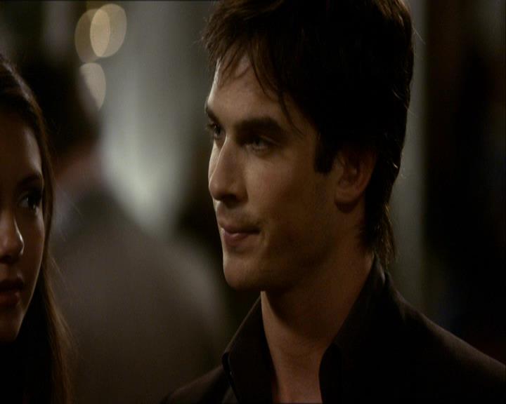 VampireDiariesWorld_dot_org-104FamilyTies1528.jpg