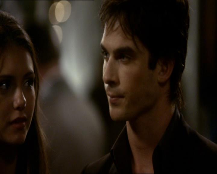 VampireDiariesWorld_dot_org-104FamilyTies1529.jpg