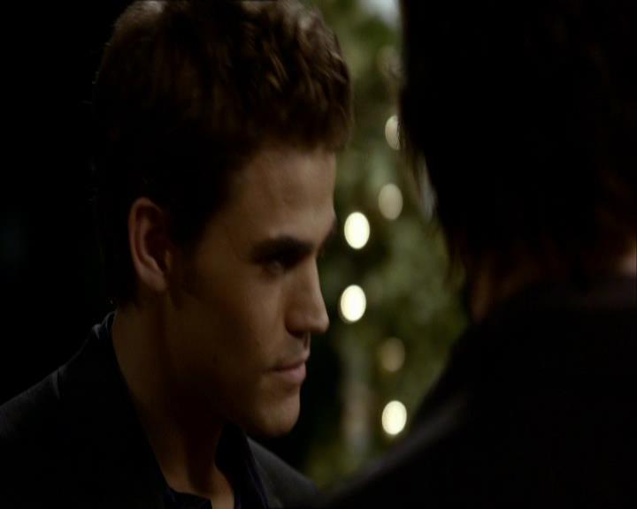 VampireDiariesWorld_dot_org-104FamilyTies1534.jpg