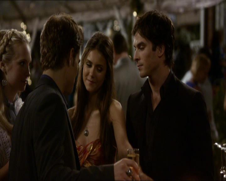 VampireDiariesWorld_dot_org-104FamilyTies1537.jpg