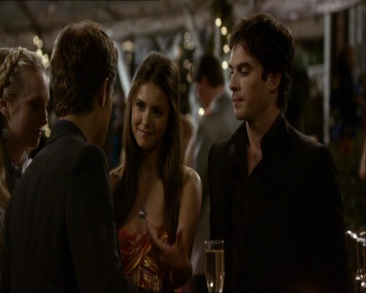 VampireDiariesWorld_dot_org-104FamilyTies1538.jpg