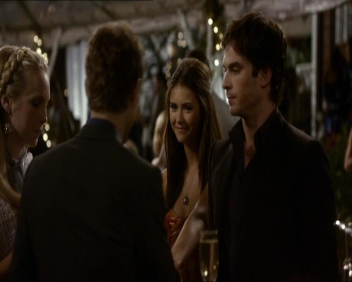 VampireDiariesWorld_dot_org-104FamilyTies1539.jpg