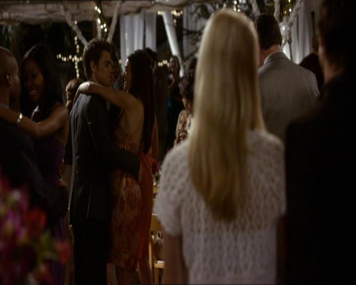 VampireDiariesWorld_dot_org-104FamilyTies1546.jpg