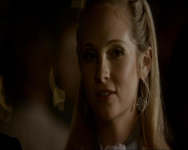 VampireDiariesWorld_dot_org-104FamilyTies1551.jpg