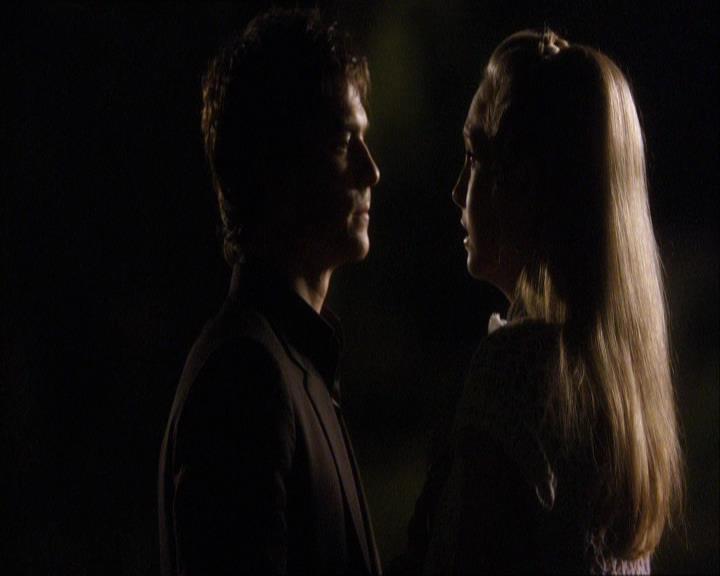 VampireDiariesWorld_dot_org-104FamilyTies2094.jpg