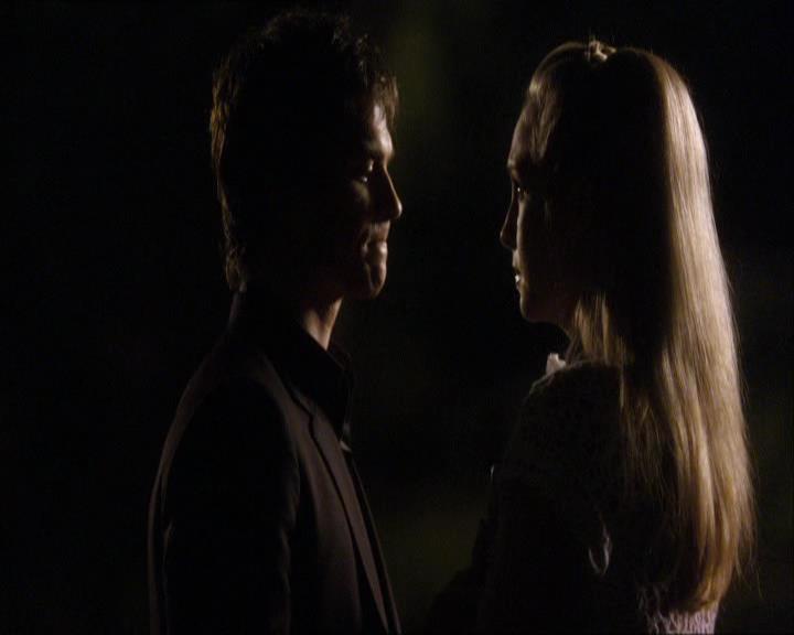 VampireDiariesWorld_dot_org-104FamilyTies2095.jpg