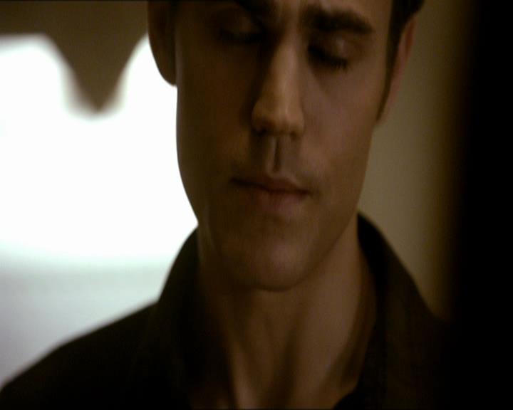 VampireDiariesWorld_dot_org-105YoureUndeadToMe0821.jpg