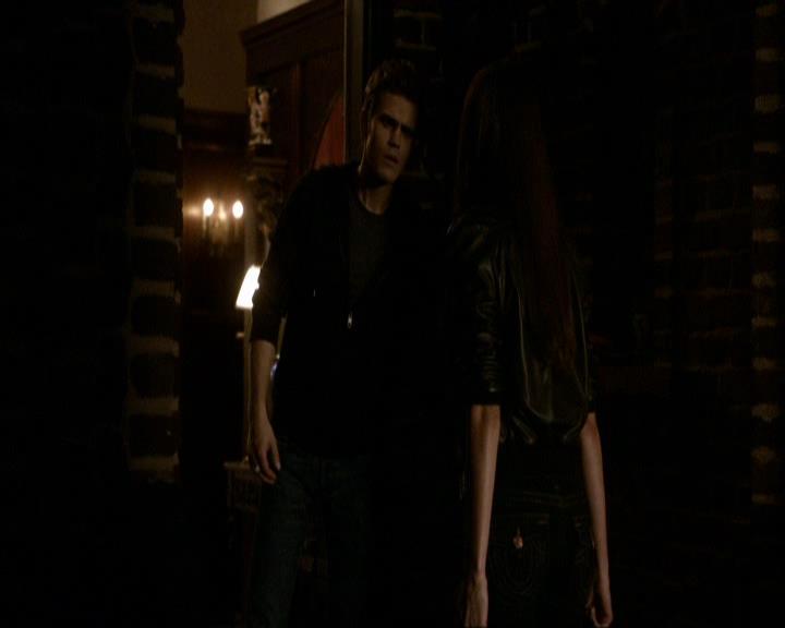 VampireDiariesWorld_dot_org-106LostGirls0120.jpg