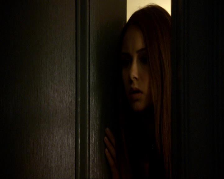 VampireDiariesWorld_dot_org-106LostGirls0187.jpg